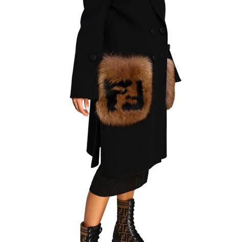 fendi gucci cappotto verdone con tasche eco pelliccia colorata|Gucci Cappotto Di Pelle .